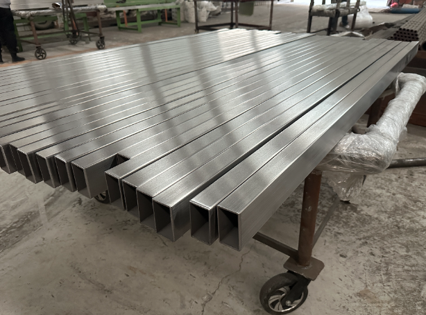 河西新能源汽车用不锈钢方管 现货